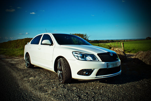 White and Black  vRS