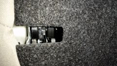 Rear seat catch in Combi (no remote)