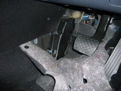 Driver's footwell 1.9l TDI (automatic transmission)
