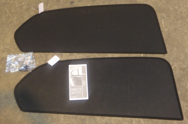 GENUINE SKODA SUPERB 3T REAR WINDOW SUNBLINDS SUN BLINDS KIT