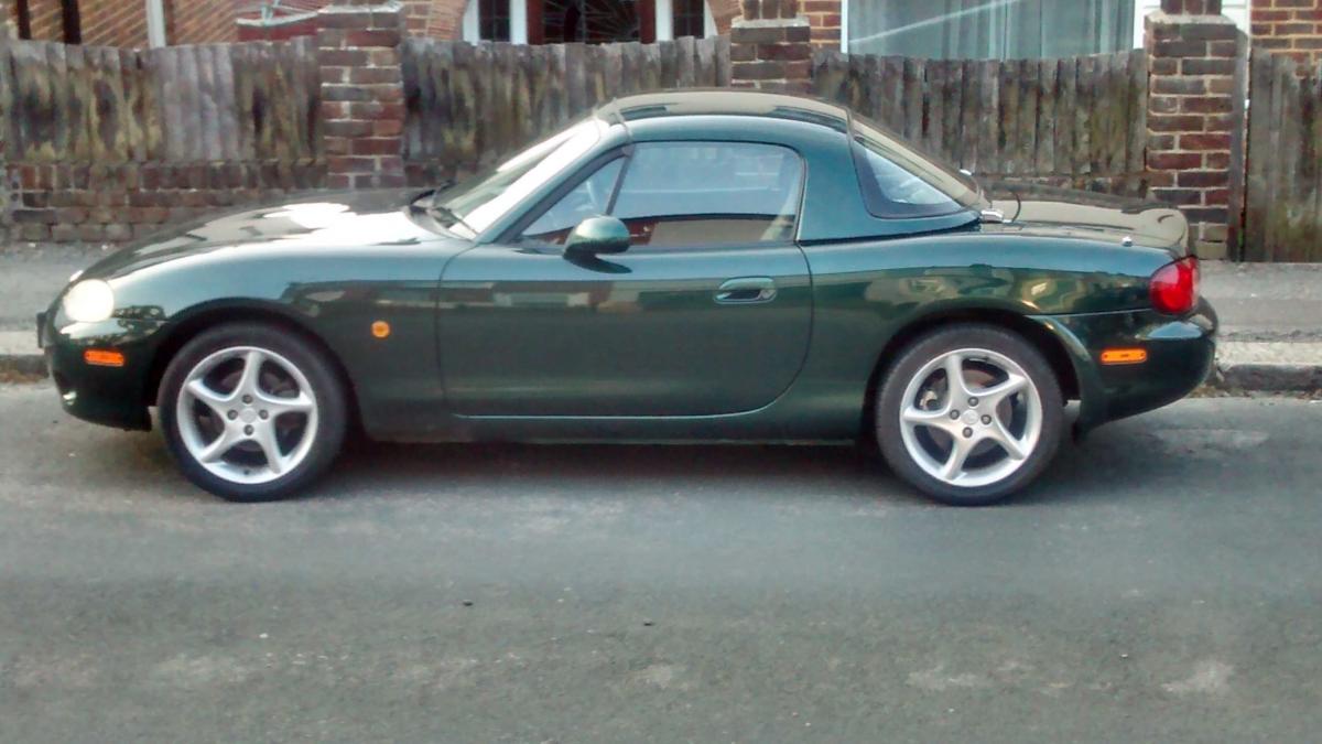 Sharkriders Eunos Roadster