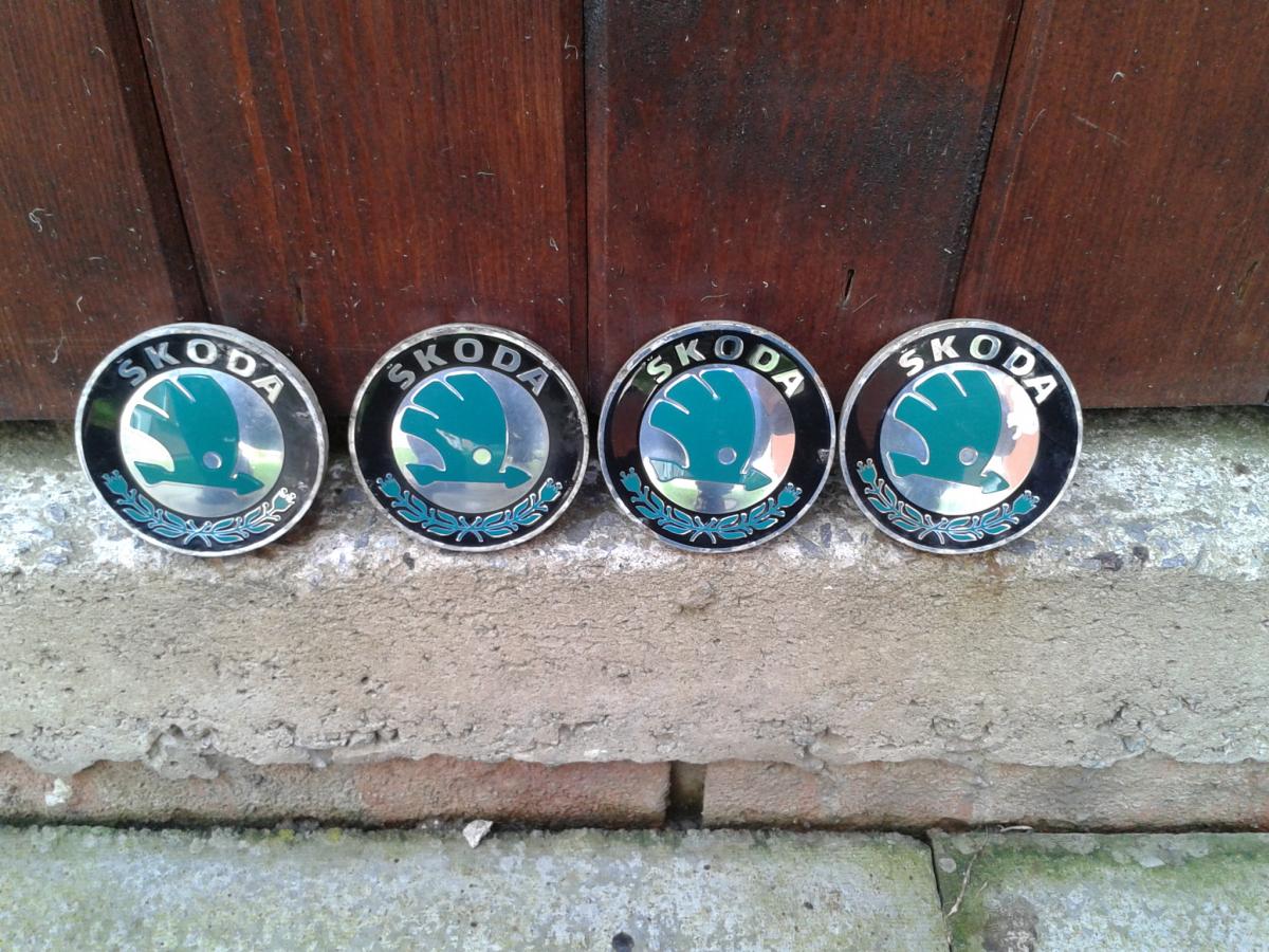 Genuine Skoda centre caps old style 4x used PICTURES ADDED
