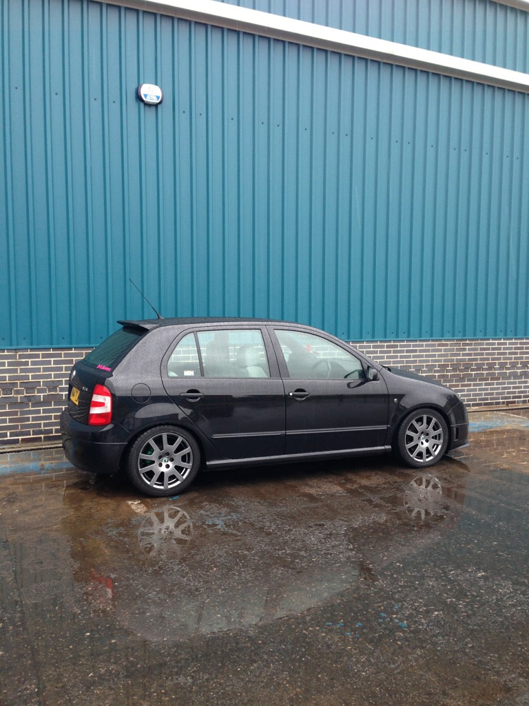 Skoda fabia stance