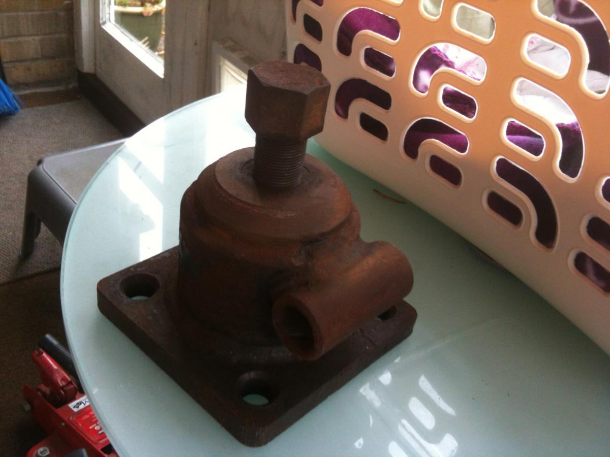 Rear Brake Drum Removal S100 - RWD Skodas and historics - BRISKODA