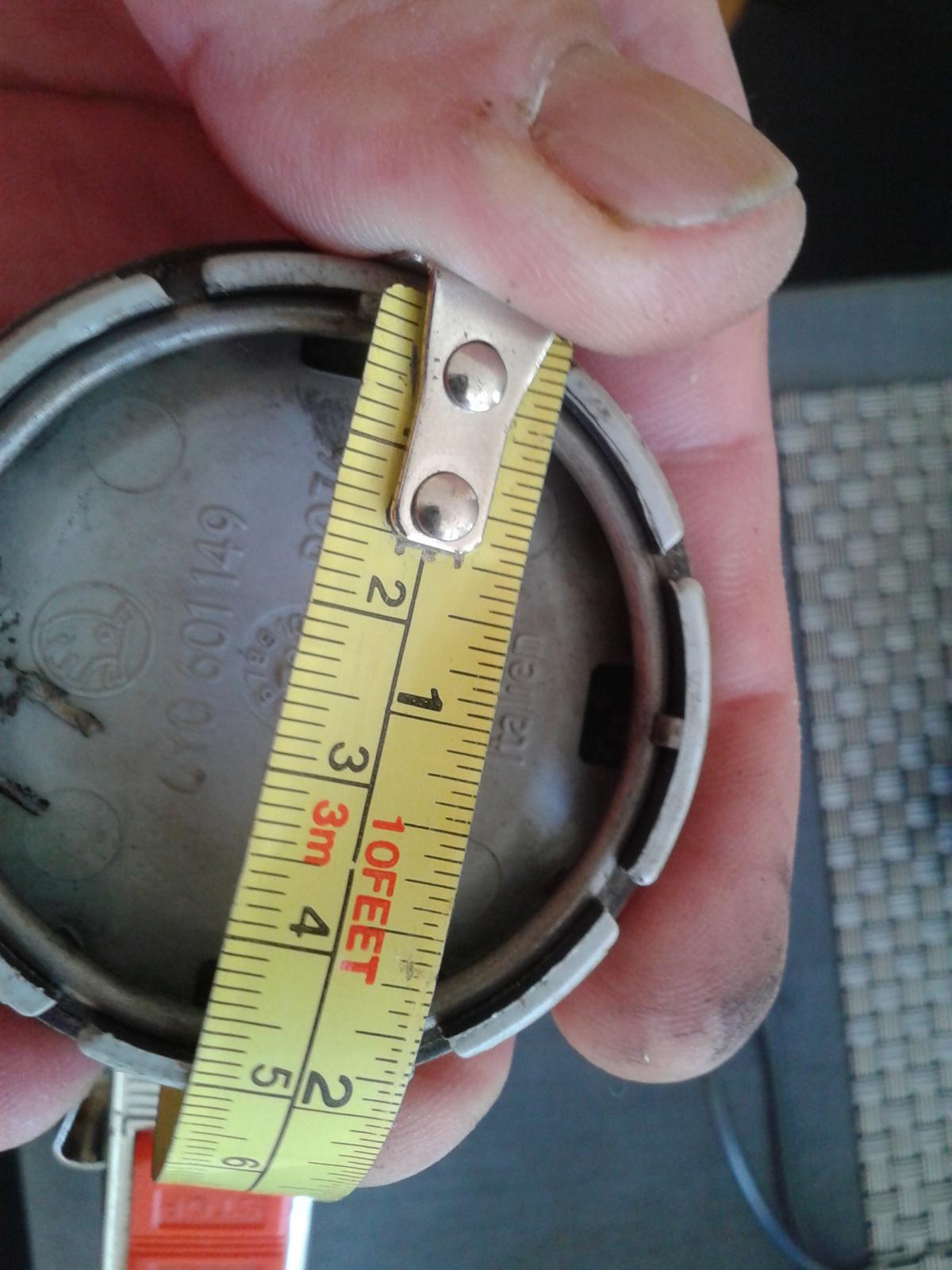 What size center caps for standard vrs alloys? Skoda Fabia Mk I (1999