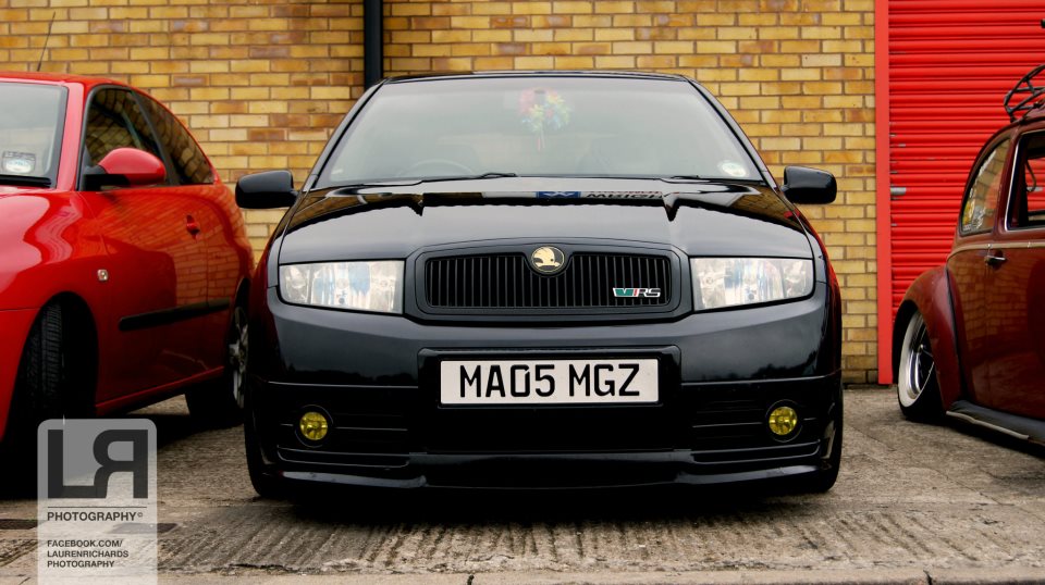 Magic Black Fabia vRS Smooth Front Bumper