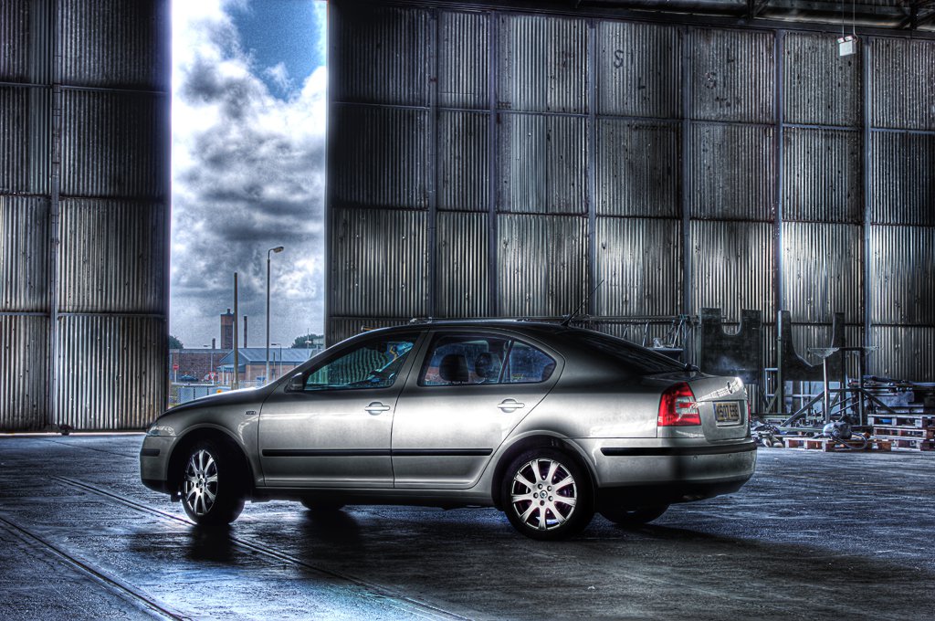 Octavia meets RAF hangar