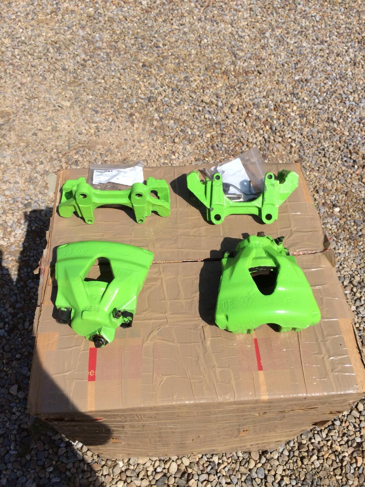 312 mm brake callipers and carriers.