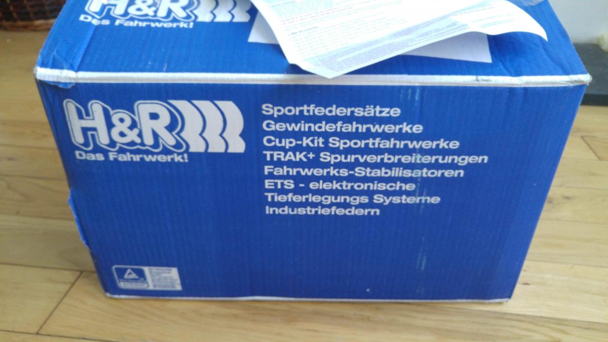 NOW SOLD. H&R -20mm springs for Octy vRS mk1