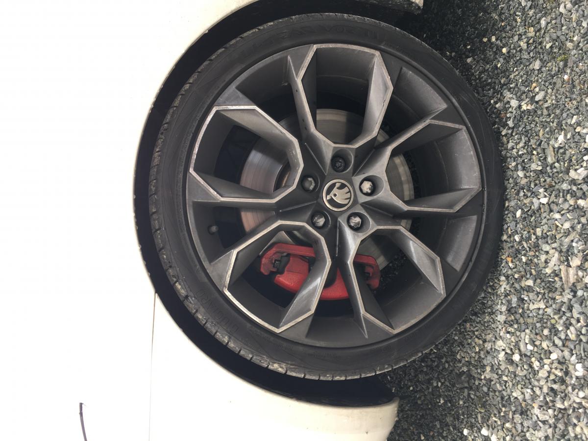 Skoda r19 диски
