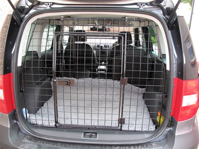 Skoda yeti shop tailgate dog guard