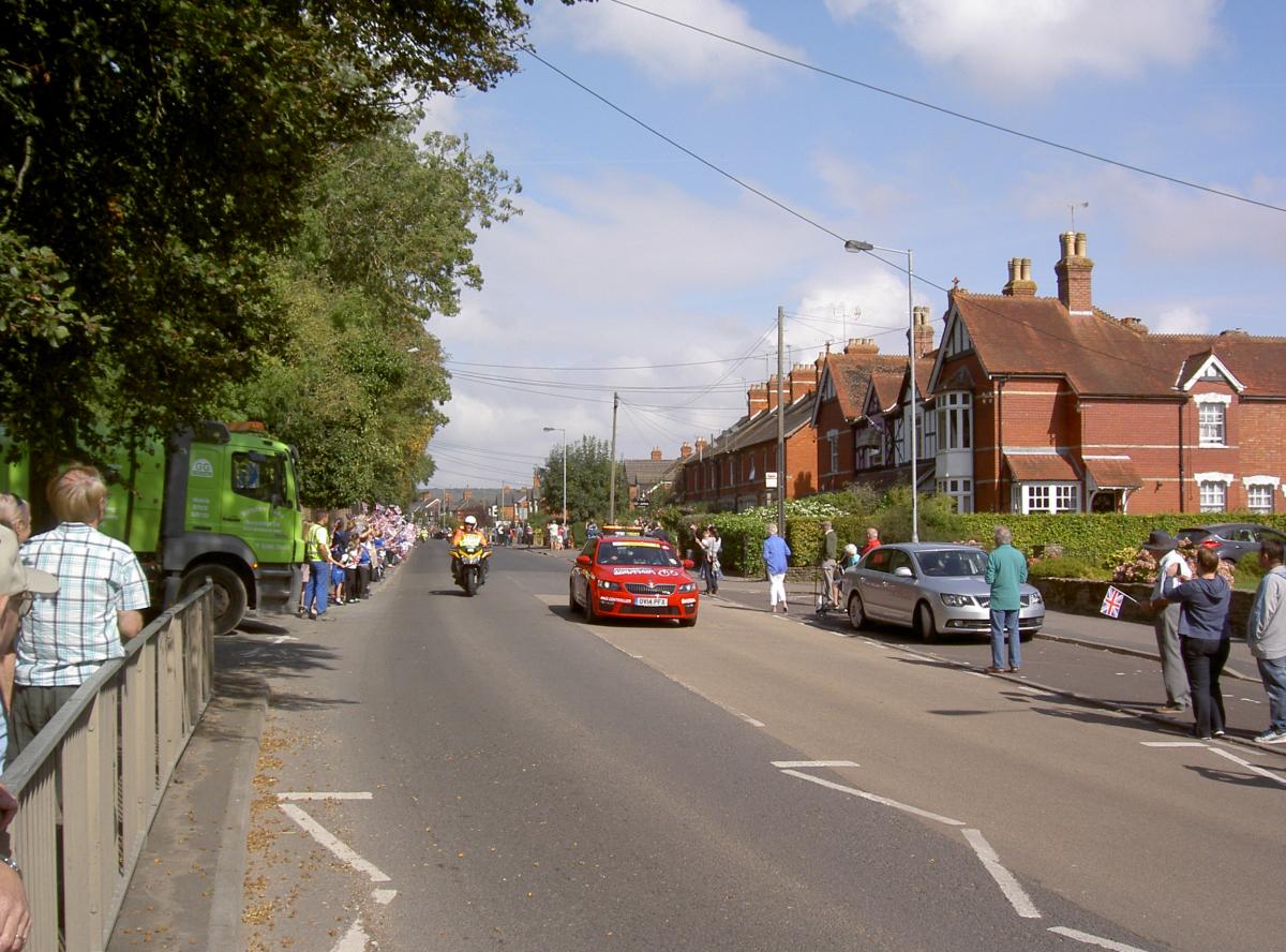 Tour of Britain = lots of lovely skodas & flashing dlrs!