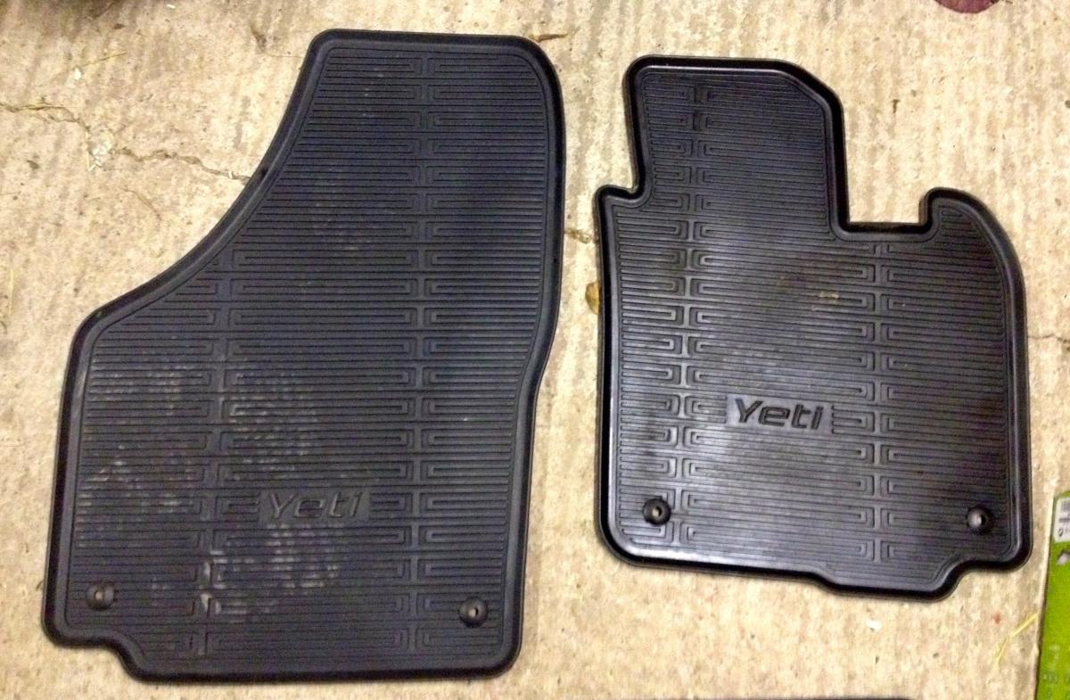 Yeti rubber mats Genuine Skoda set of four Parts For Sale BRISKODA