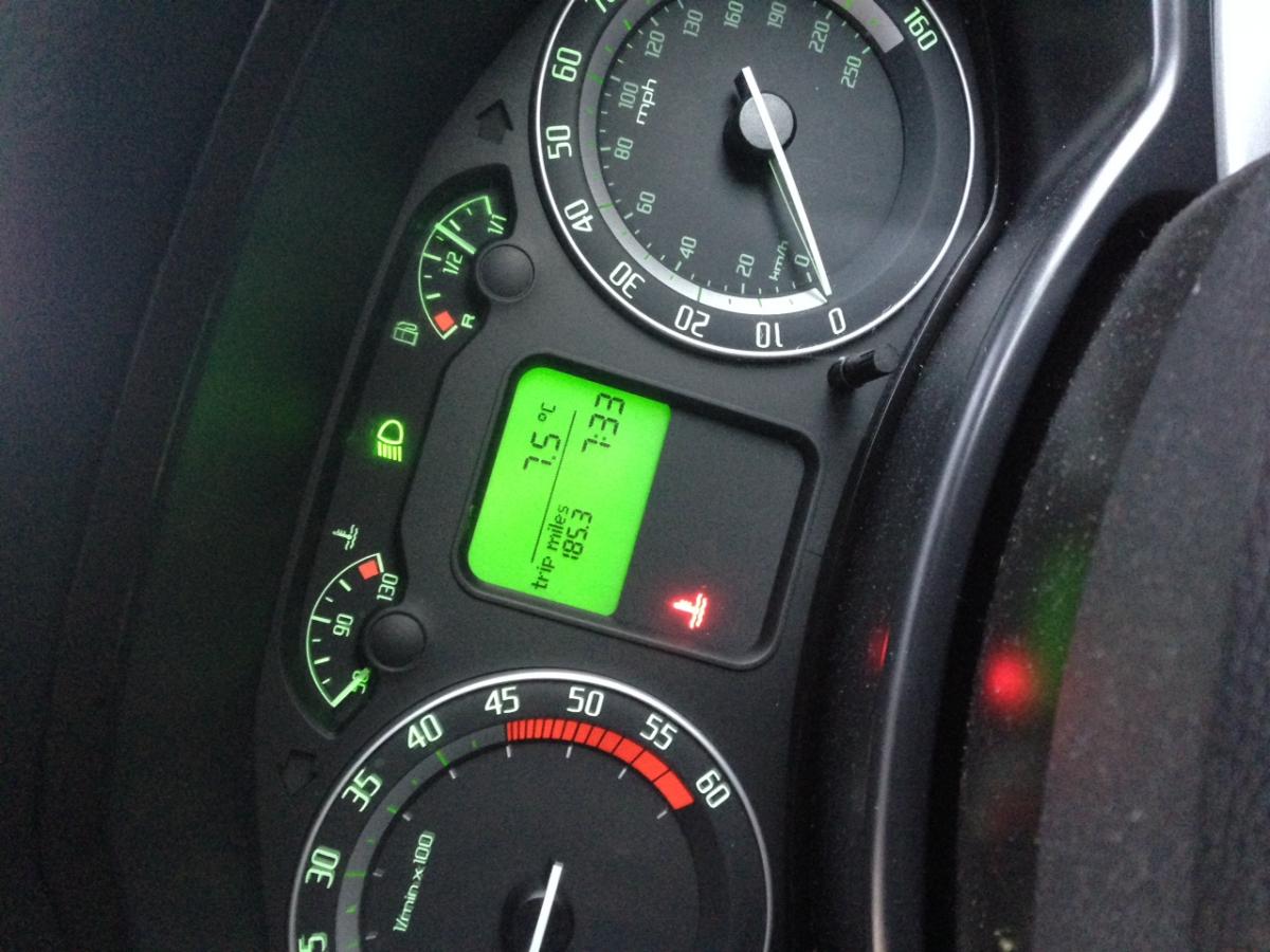 Temperature gauge flashing ? Skoda Octavia Mk II (2004 2013) BRISKODA