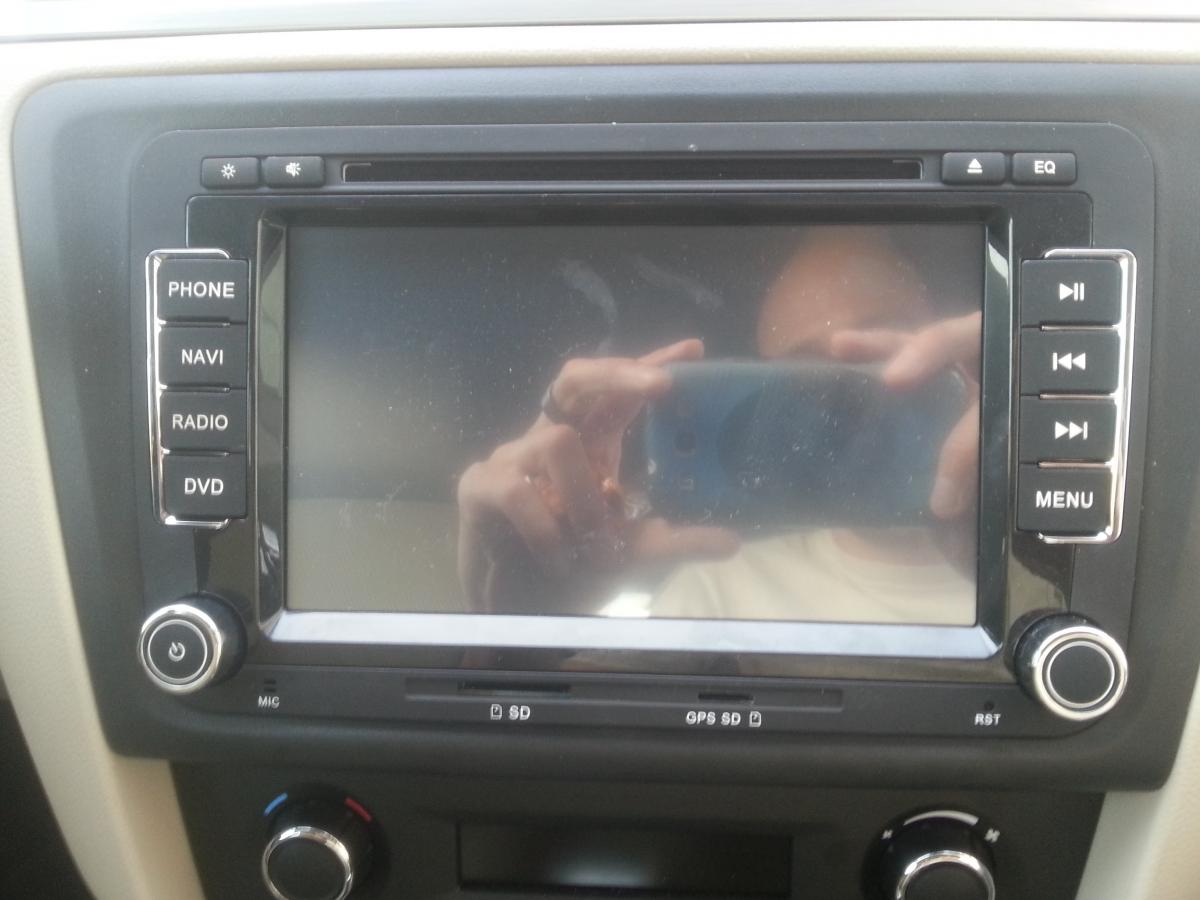 Navigation System - which model and how to install new language?