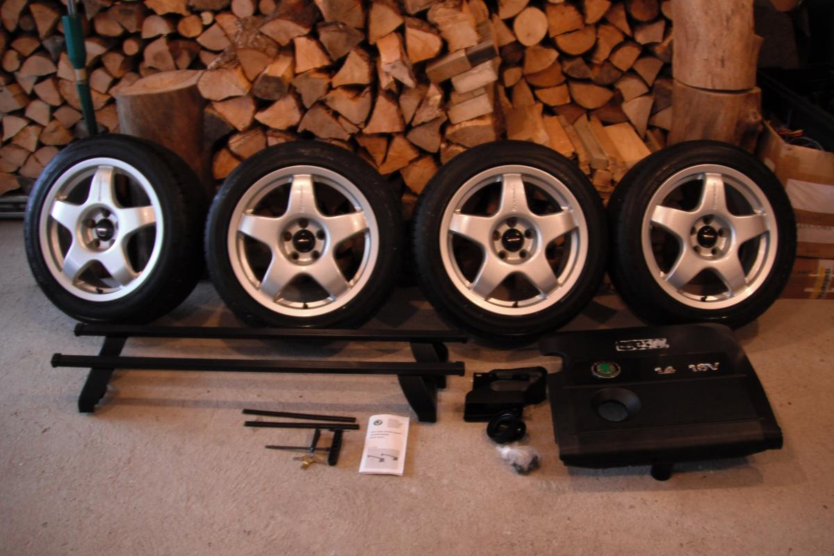 **SOLD** Team Dynamics ProRace 3 silver alloys with Toyo Proxes 195/50 R15
