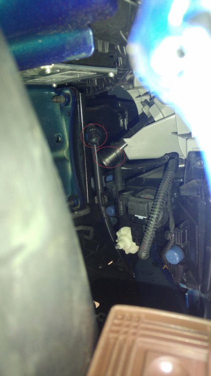 Octavia RS Jet Washer - internal.jpg