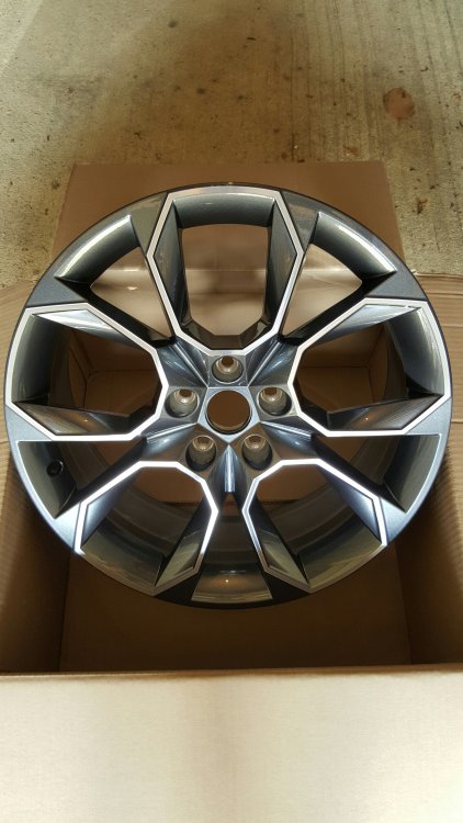 Alloy wheel 2.jpg
