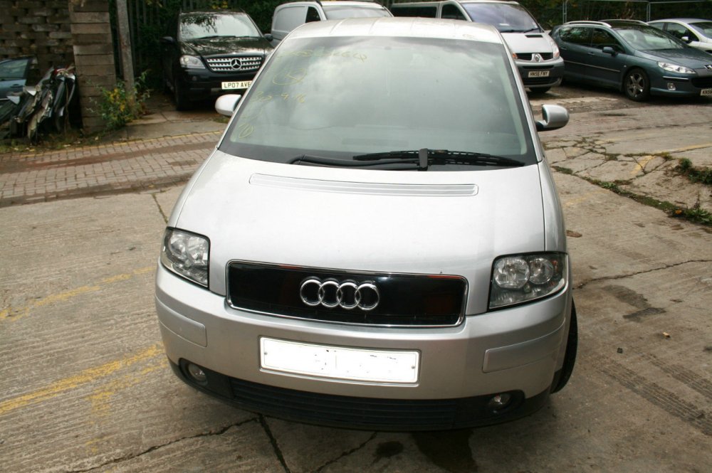2001_audi_a2_1.4_petrol_aua_silver_ly7w_5_speed_fcu_breaking_1.jpg