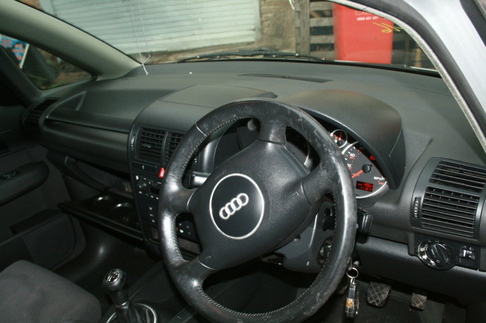 2001_audi_a2_1.4_petrol_aua_silver_ly7w_5_speed_fcu_breaking_5.jpg
