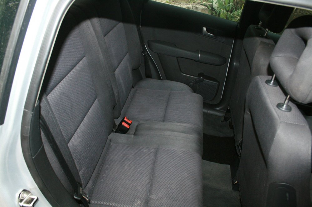 2001_audi_a2_1.4_petrol_aua_silver_ly7w_5_speed_fcu_breaking_7.jpg