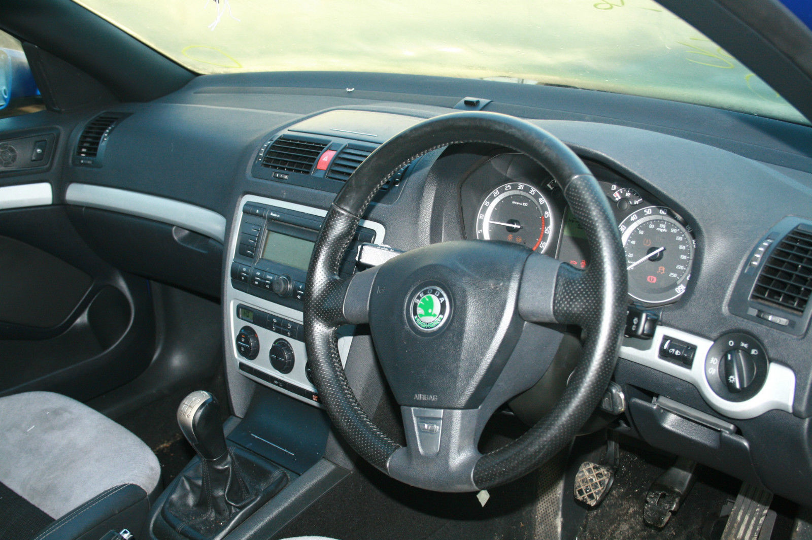2007_skoda_octavia_vrs_2.0_tdi_bmn_blue_9463_6_speed_gearbox_jma_breaking_4.jpg