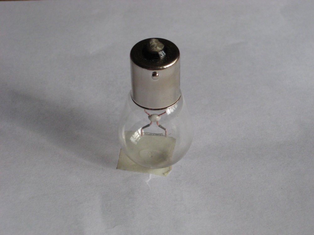 Top of DRL bulb.JPG