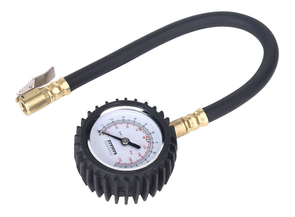 Tyre pressure gauge, TPM light & Tyres?