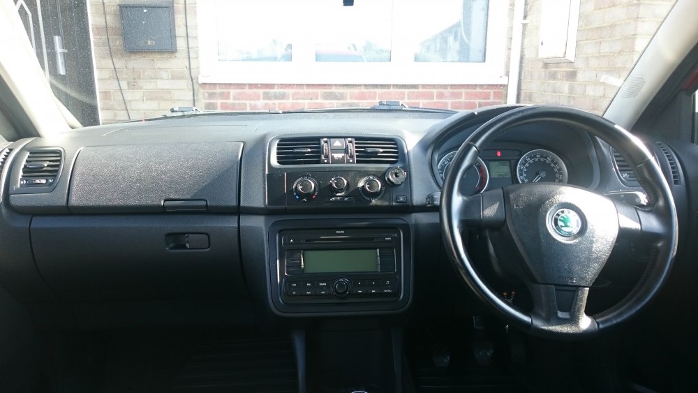Inside.thumb.jpg.7201ffe5d581da5ef6761bec3f2c861c.jpg