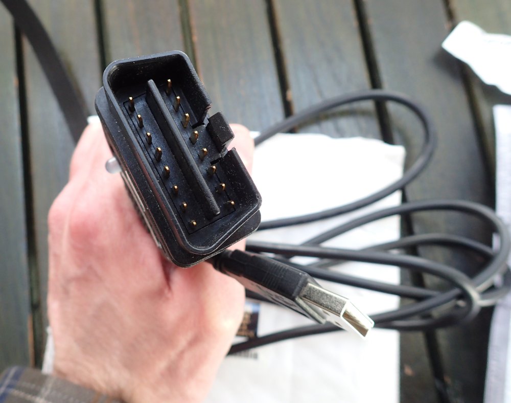 VCDS-cable-no2.jpg