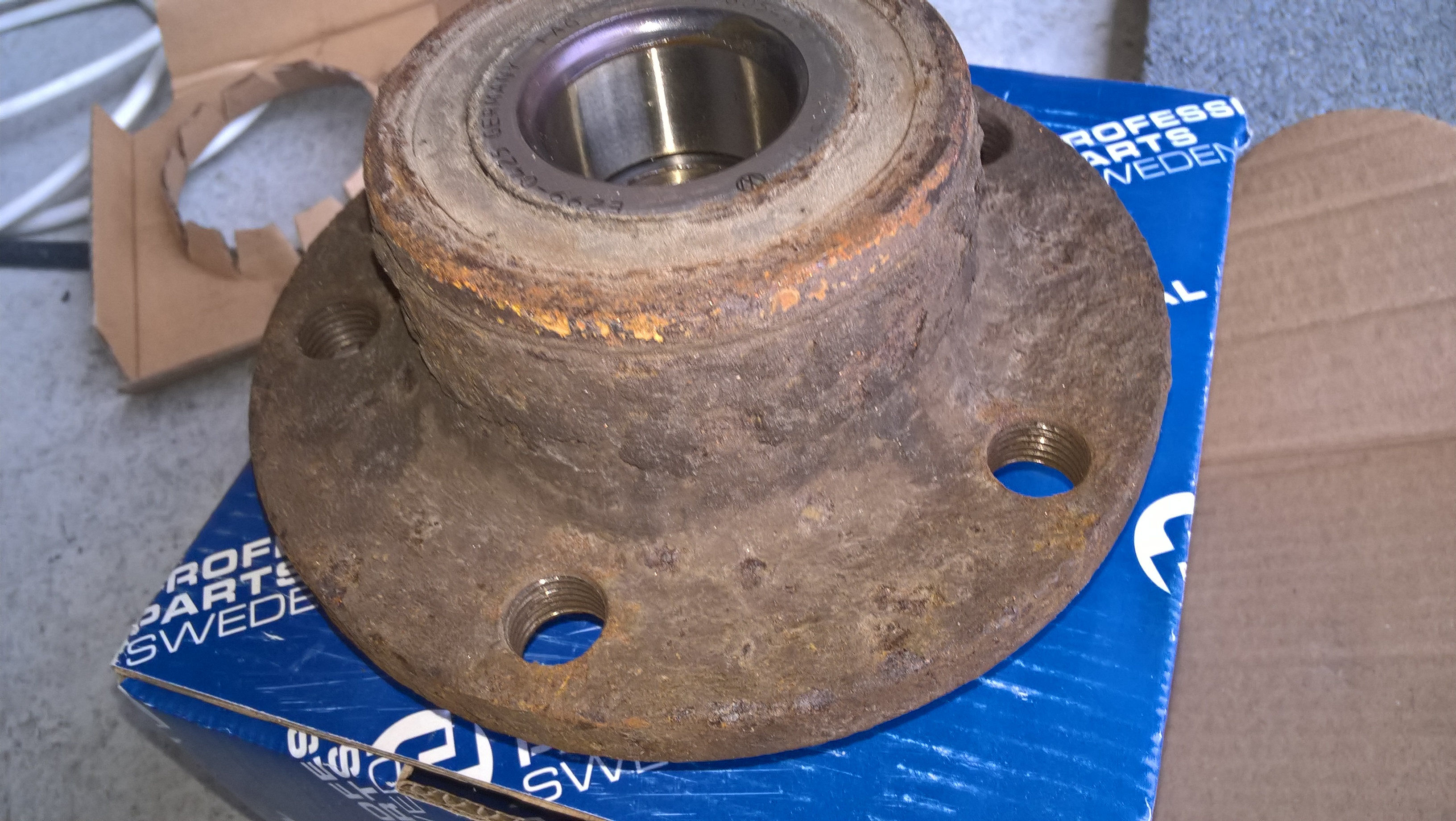 Amber ABS and ESB lights on Skoda Yeti BRISKODA