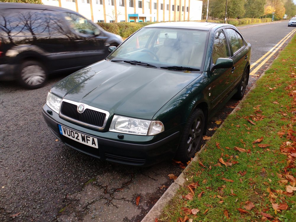 2: 2002 Skoda Octavia Laurin & Klement 1.9 TDI 110 5 Speed Manual