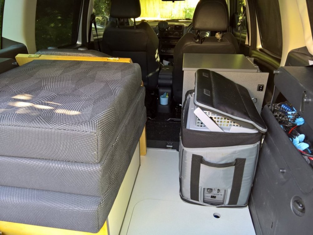 5987139e419fb_AvonvaleRoomsterBed2Packed.thumb.JPG.edada654f839062ca1c11d6c916144a9.JPG