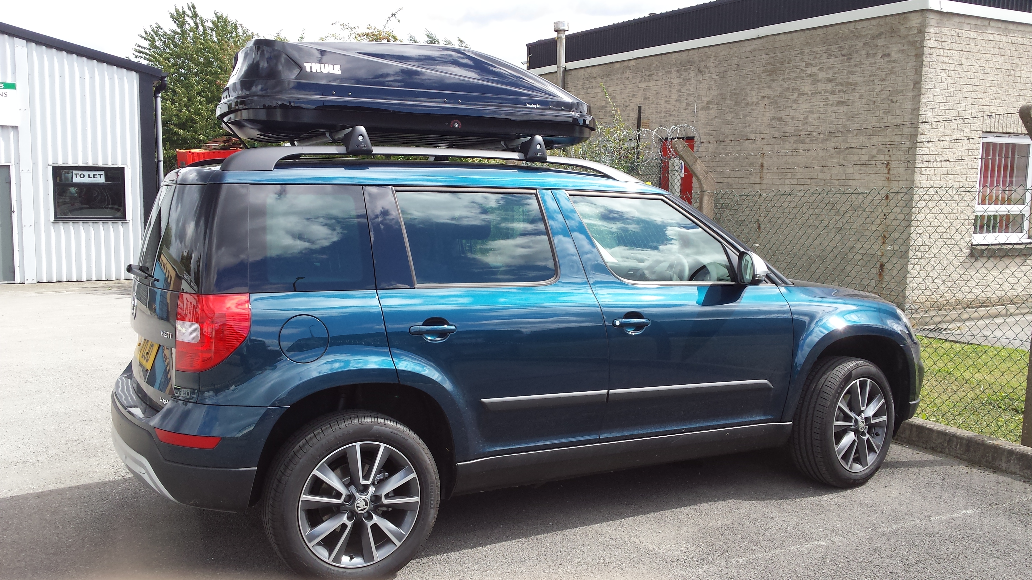 Skoda yeti roof box clearance