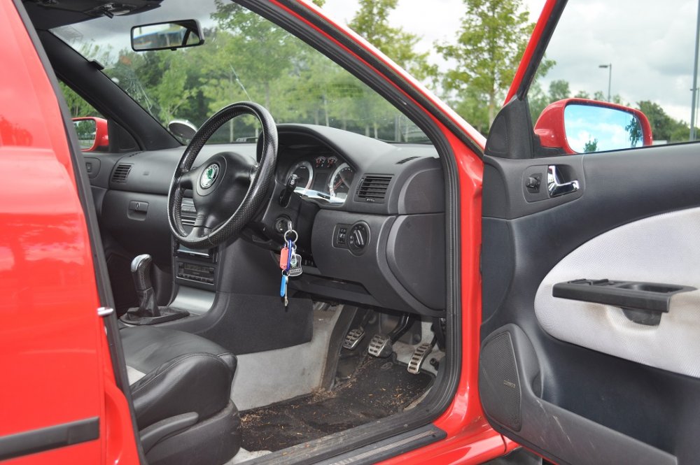 Cockpit.jpg