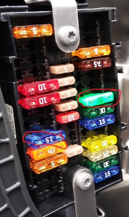 fuse1.thumb.jpg.9debb3efb70d9355c8adba7e740e7111.jpg