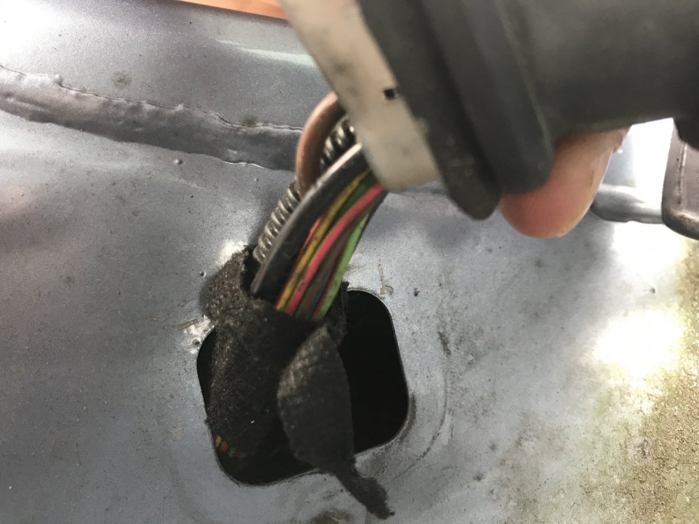 Roomster boot not locking Skoda Roomster (20062015) BRISKODA