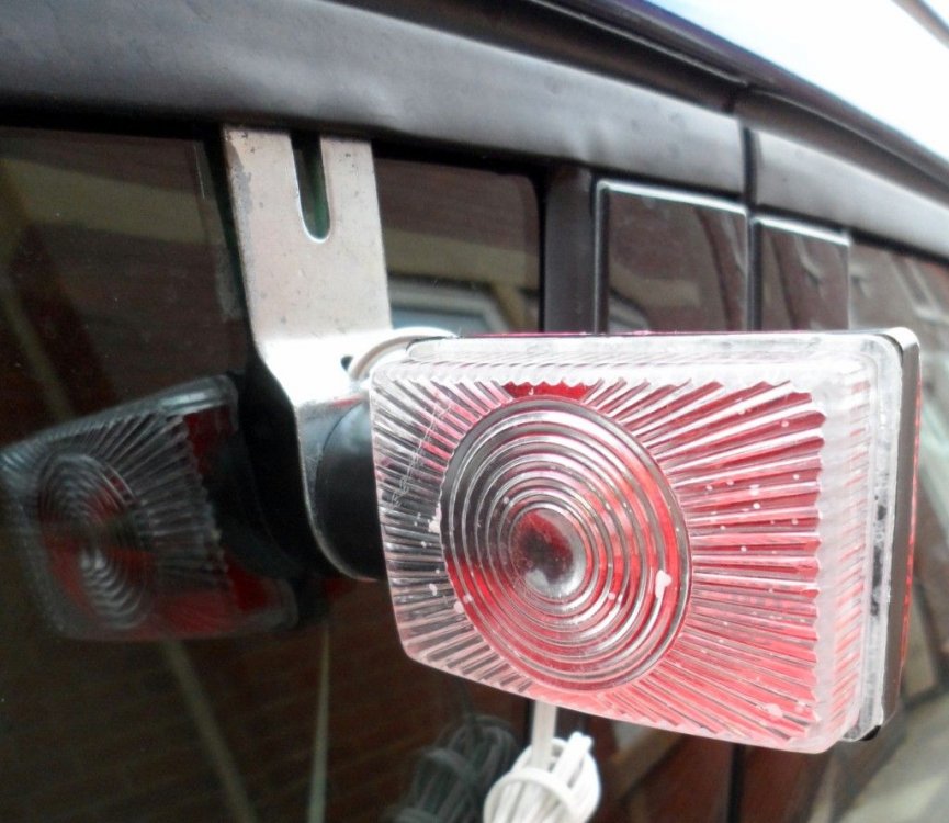 vintage-motoring-boxed-empire-made-sm-car-parking-light-lamp-1960s-1970s-nos-austin-ford-daimler-jaguar-mg-morris-[4]-4920-p[ekm]1024x888[ekm].jpg