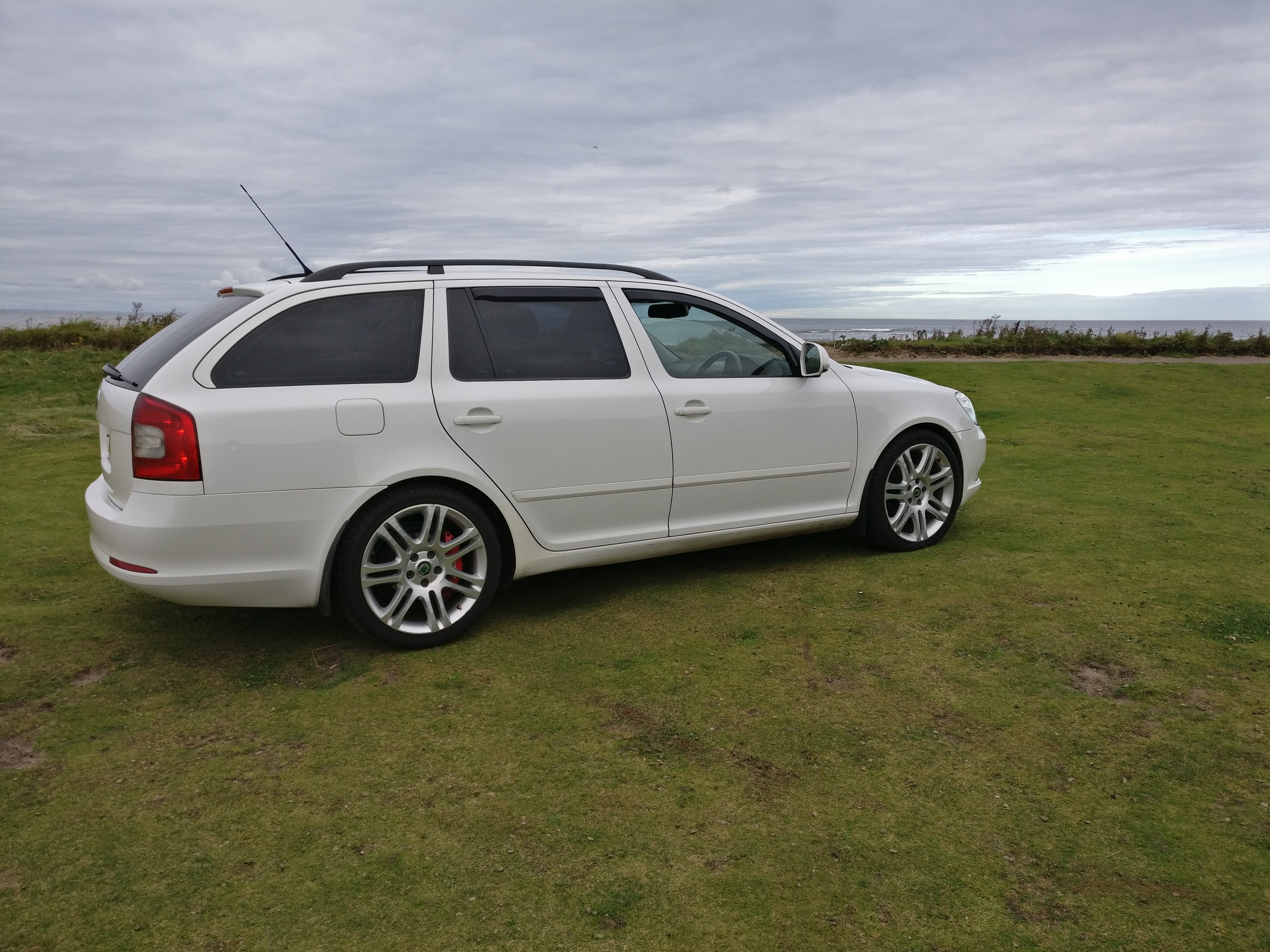 Skoda estate cars for sale