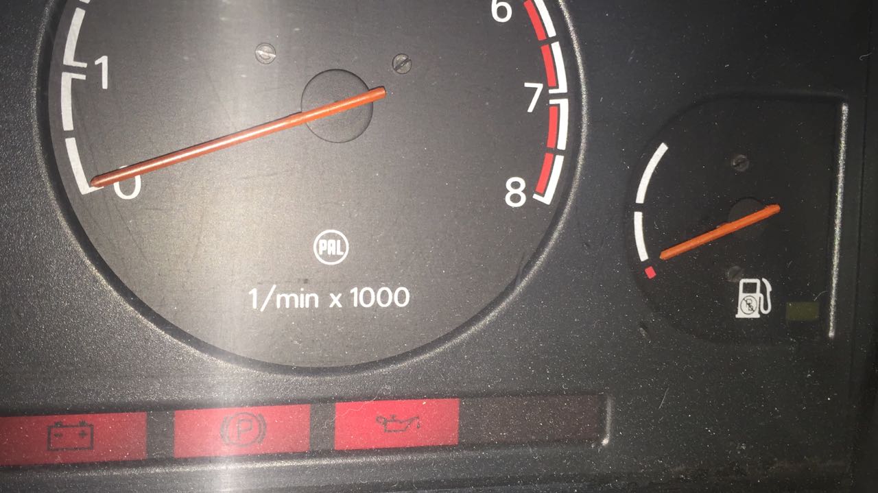 Forman How to check if the fuel pump is working Skoda Favorit