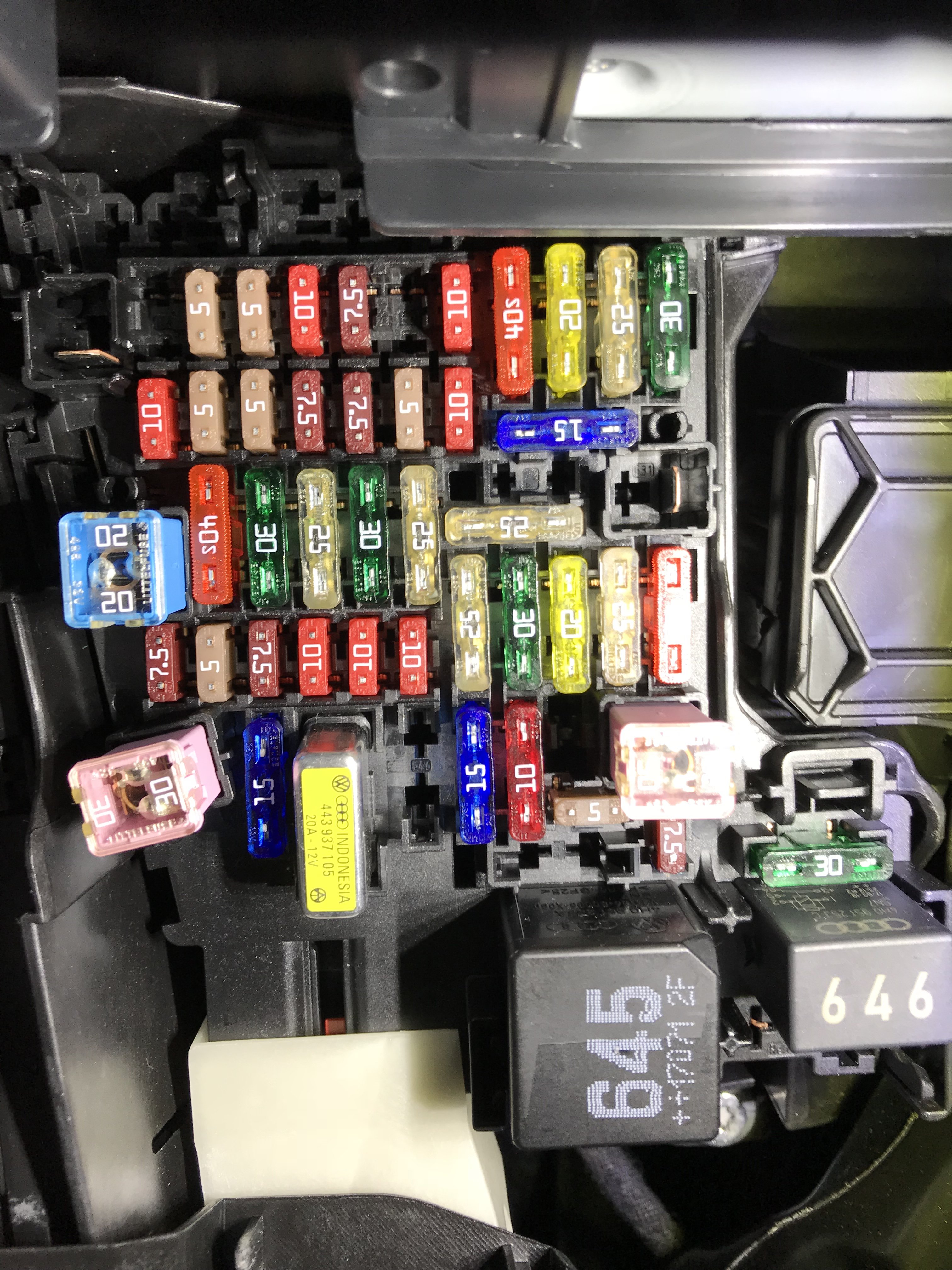 Show your Octavia III Dashcam setups - Page 19 - Skoda ... skoda octavia fuse box cigarette lighter 