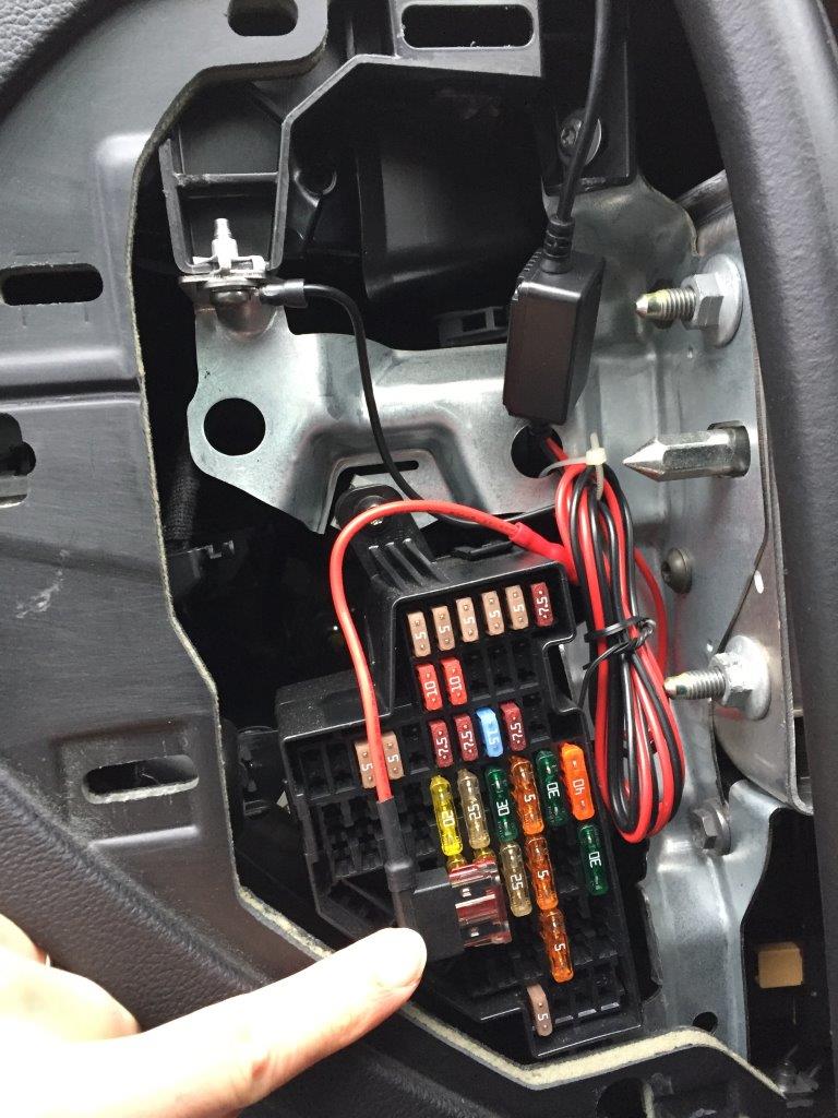 Dashcam wiring info - Skoda Superb Mk II - BRISKODA hiding fuse box car 