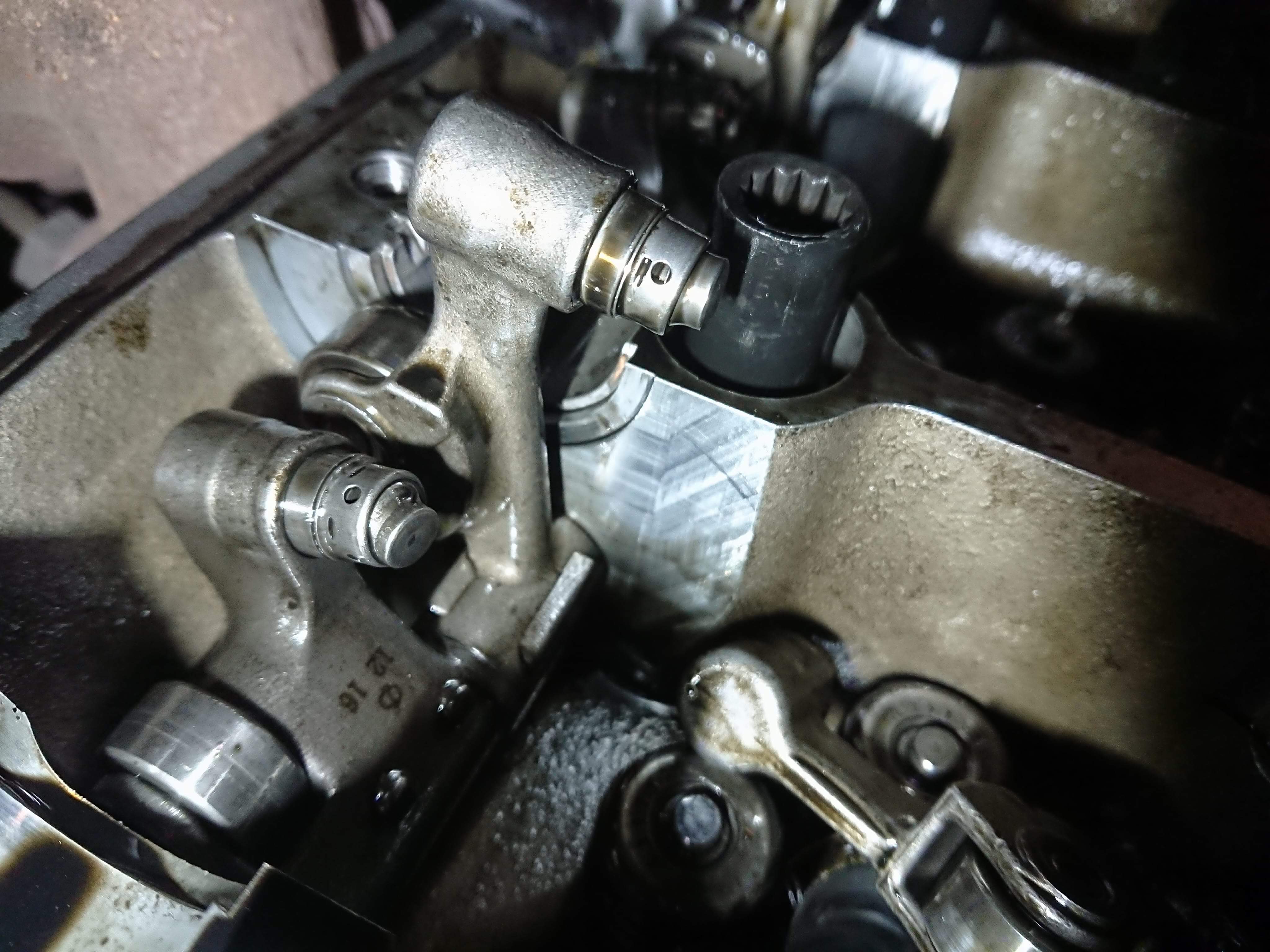 Roller / lifter failure 2.0 bmn tdi Skoda Octavia Mk II (2004 2013