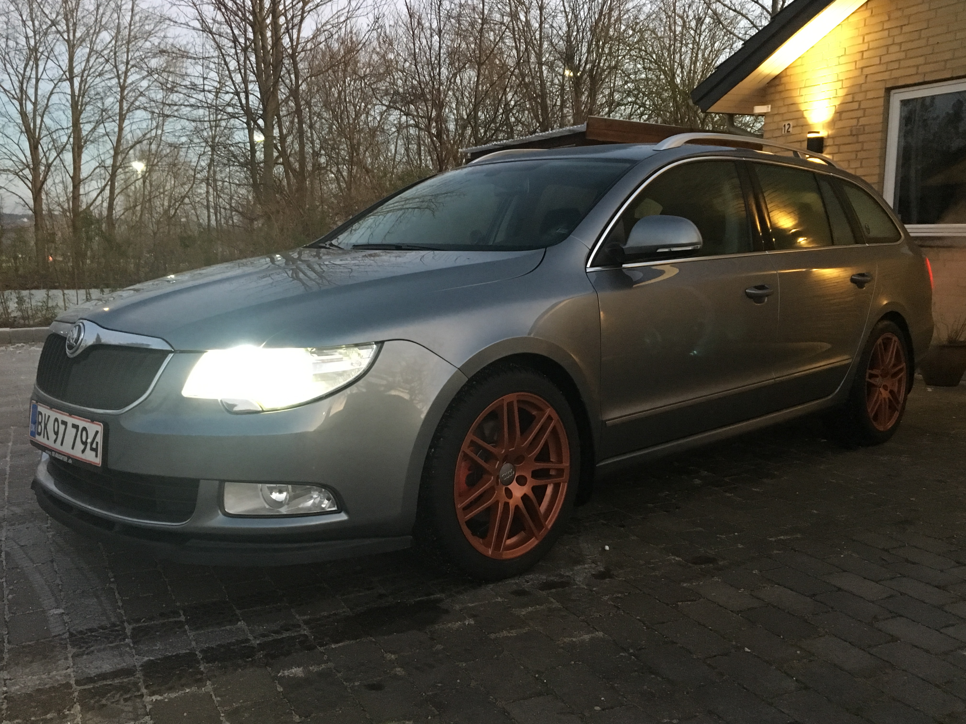 After suspension drop, xenon headlights point up?