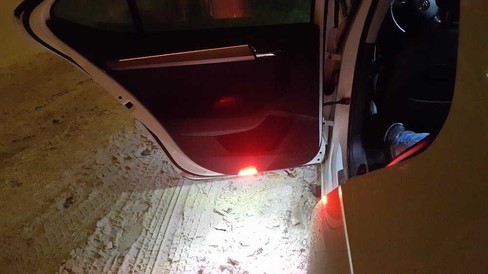 180124_Door_Warning_Light_01_20p.thumb.jpg.6289dea261b8ef1d217897ef4885f9e0.jpg