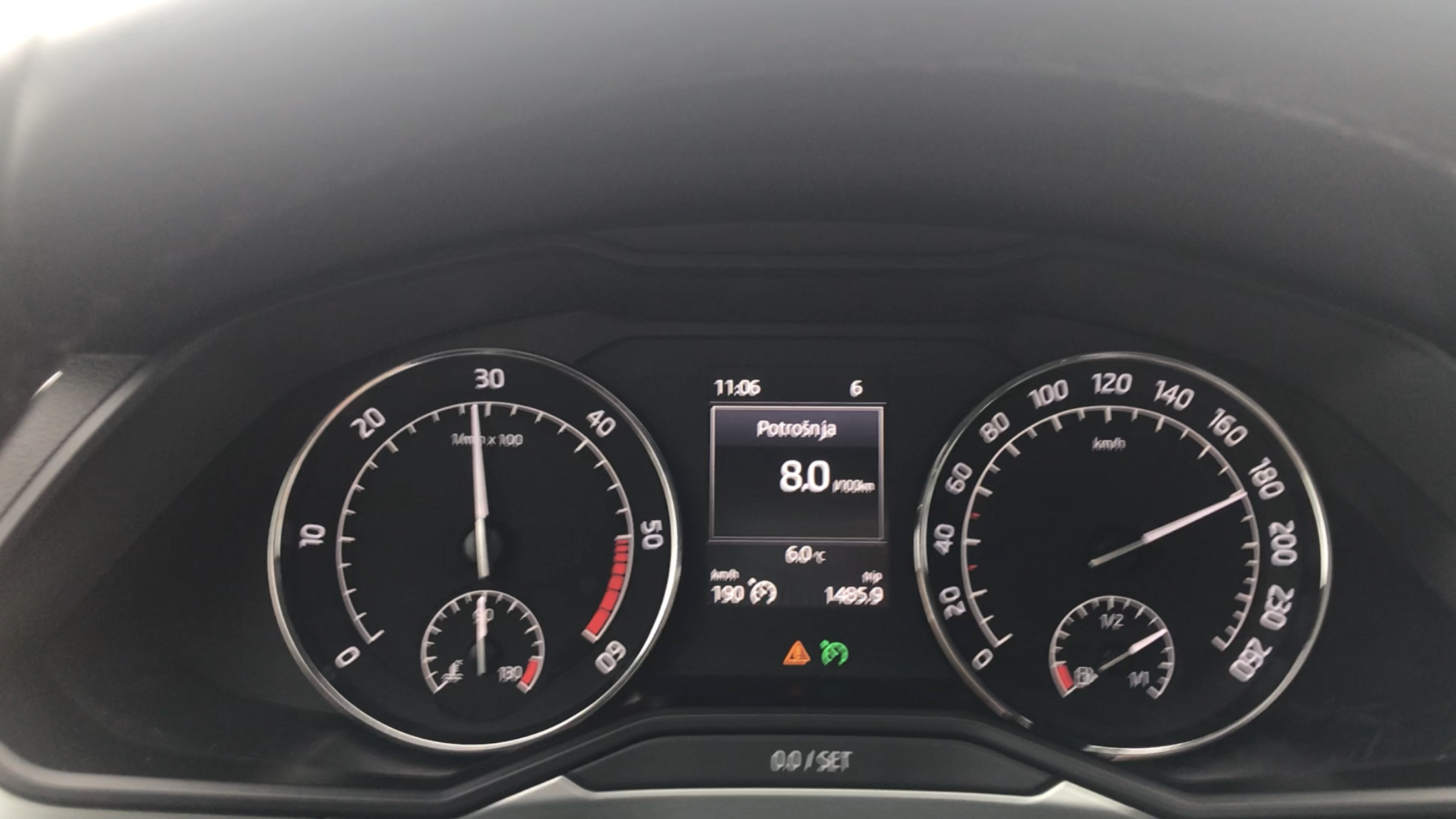 Speed limit 180km/h (112mph)