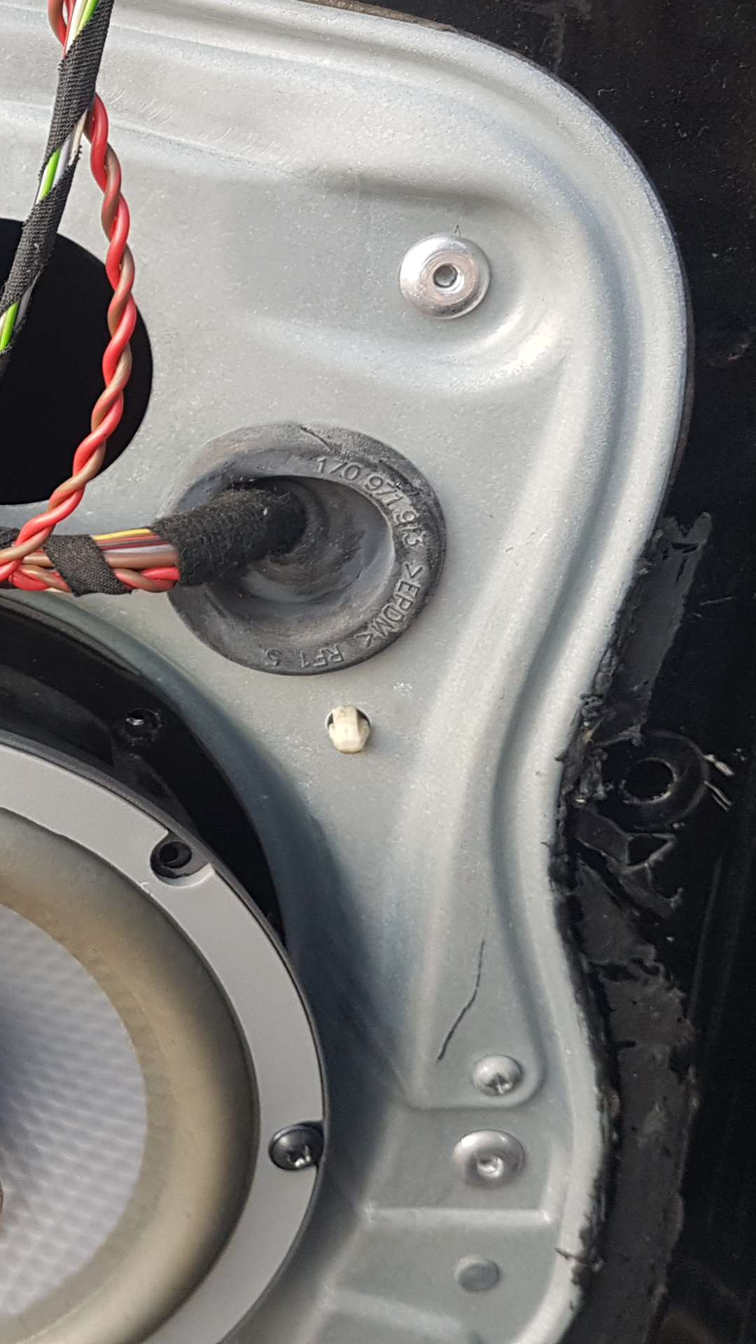 Electric window (on front door) jammed Skoda Fabia Mk I (19992007) BRISKODA