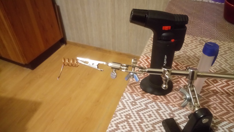 10_soldering_setup.JPG.6773f470d7e7f6c7d888f23d7a02d8e7.JPG