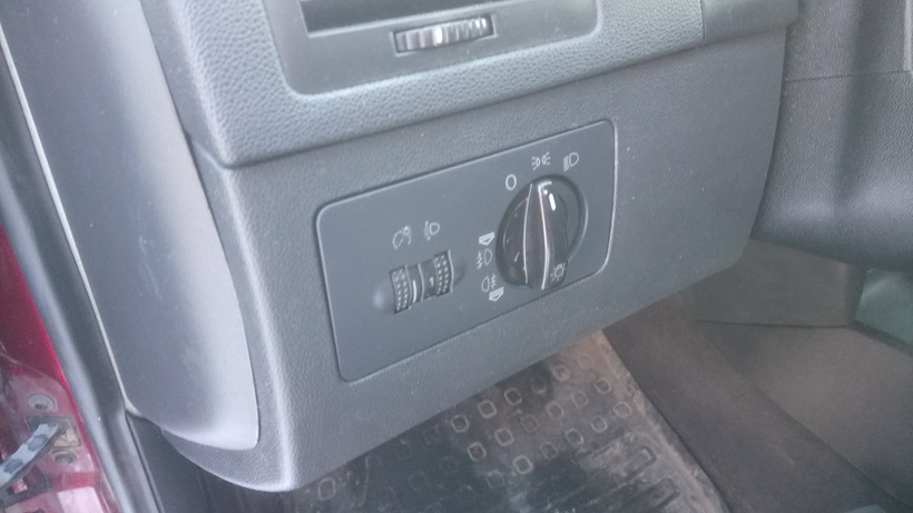 Fabia MK1 lights switch backlight solder joint repair