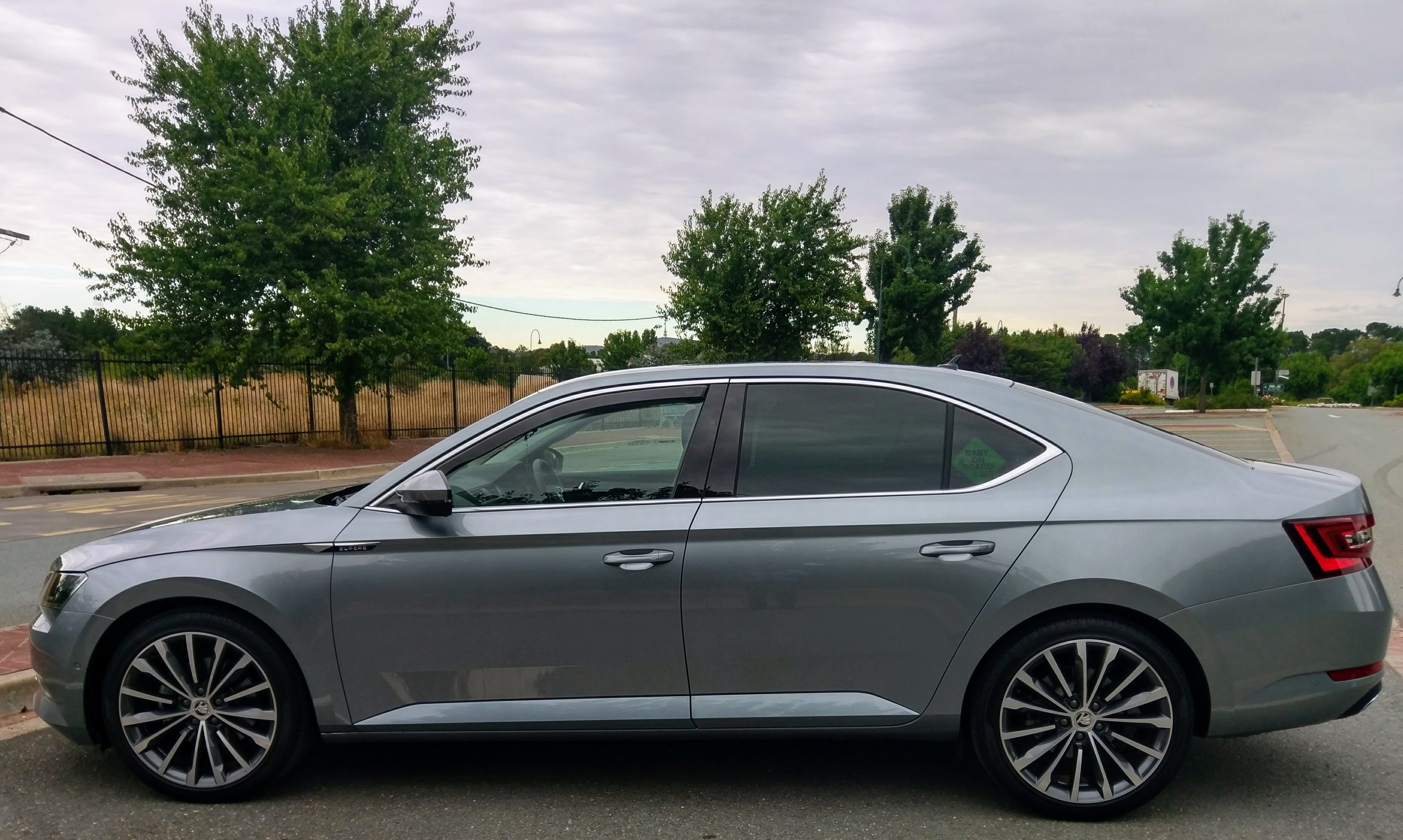 Skoda superb wind on sale deflectors